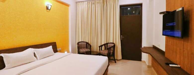 Hotel Genx Crescent Lucknow