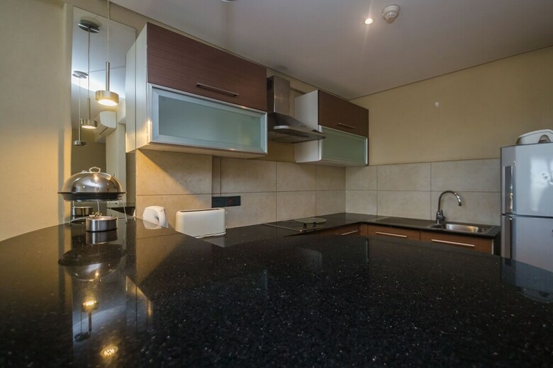 Hotel Taarifa Suites