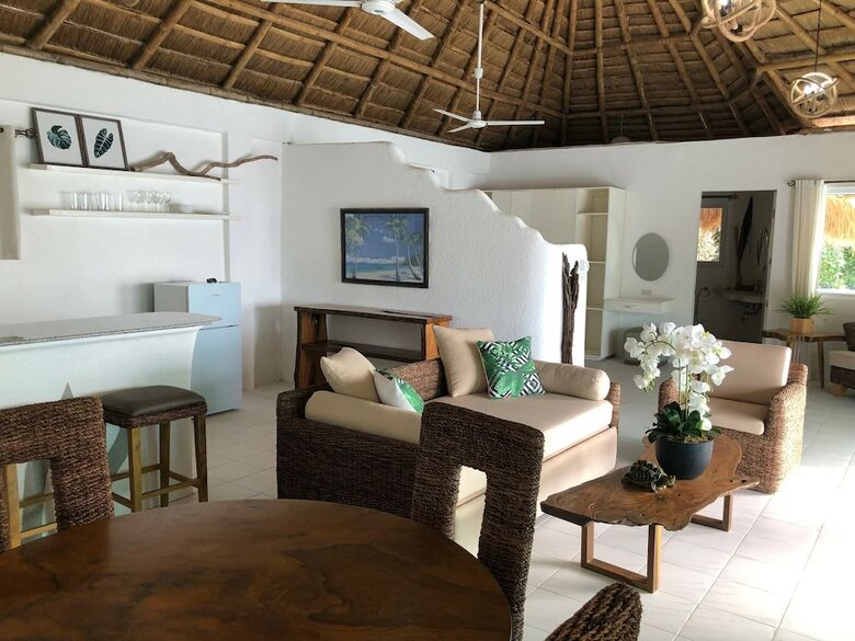 Hotel Pearl Bay Villas