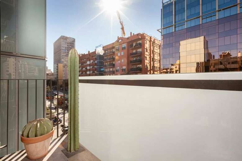 Enjoybcn Patio de Gracia Apartments