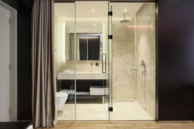 Hotel Maccani Black Luxury Suites