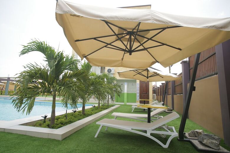 Cocktail And Dreams Hotel