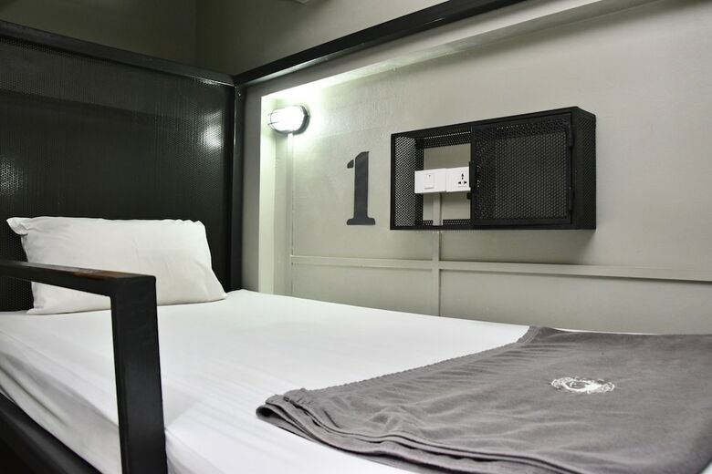 Hostal Mad Monkey Bangkok Hostel - Adults Only