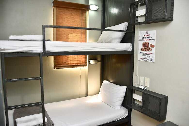 Hostal Mad Monkey Bangkok Hostel - Adults Only