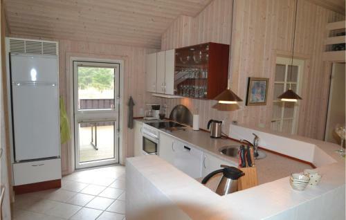 Holiday Home Sarasvej L�kken