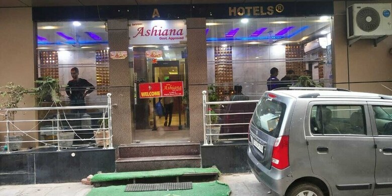 Adb Rooms Hotel Ashiana