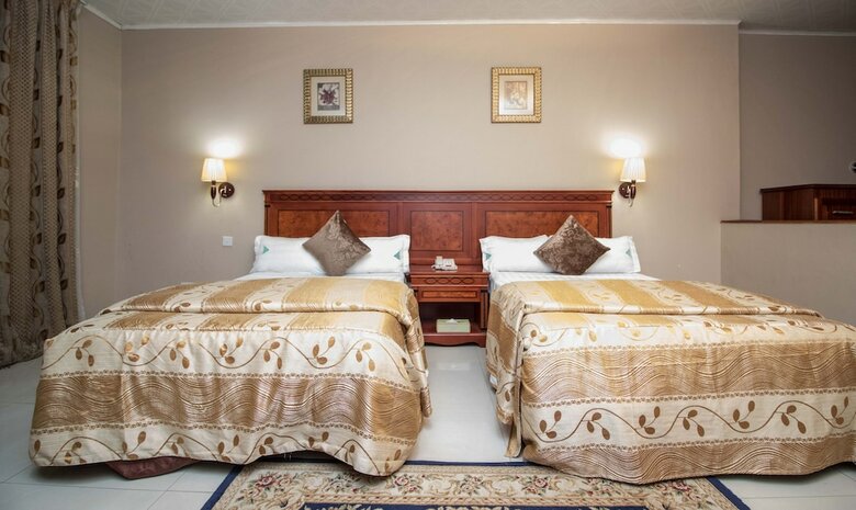 Ange Hill Hotel