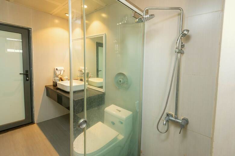 Oyo 1025 Orchids 2 Hotel