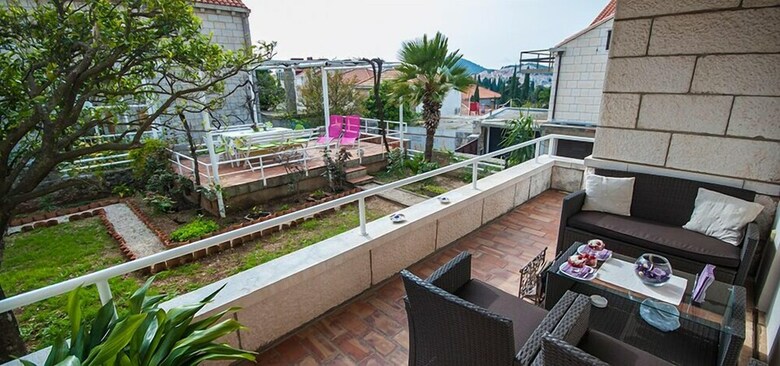 Apartments Villa Falkoni