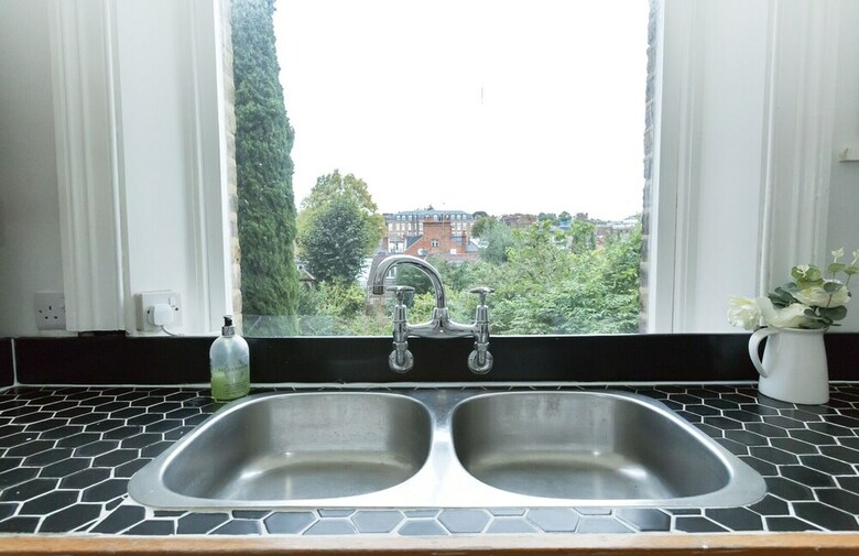 Spacious 1br Period Apartment Hampstead