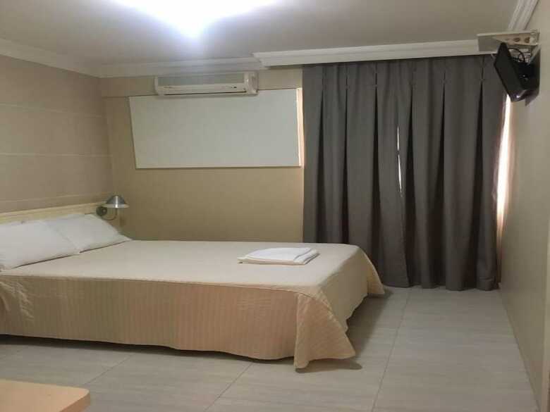 Oyo Hotel Universo Palace