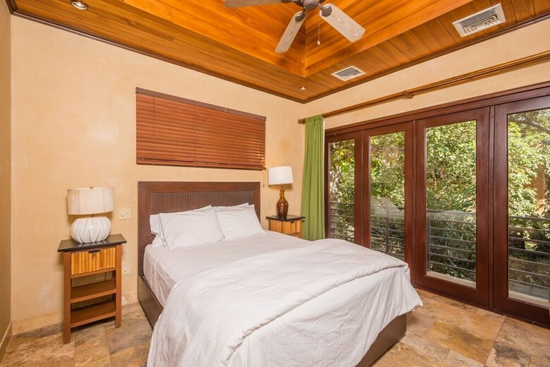 Jet Luxury At Langosta Beachresortvillas