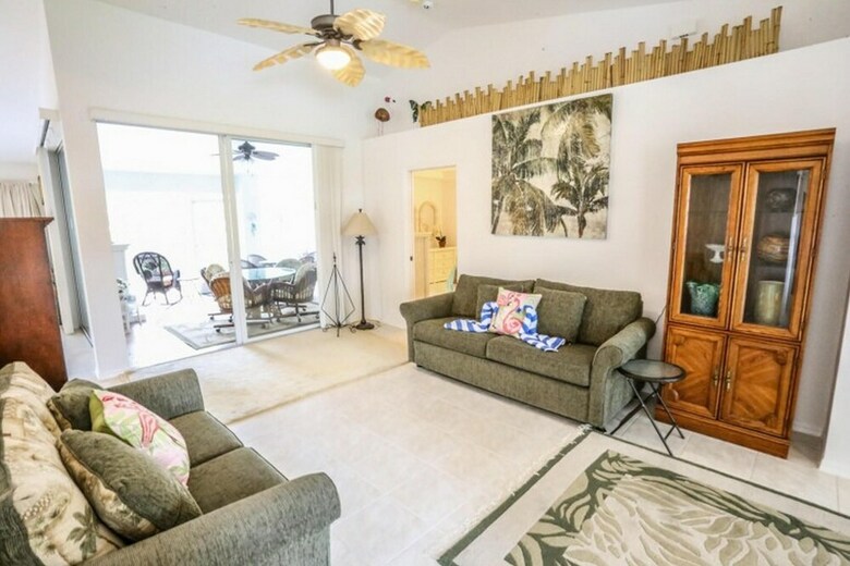 9817 Tonya Ct