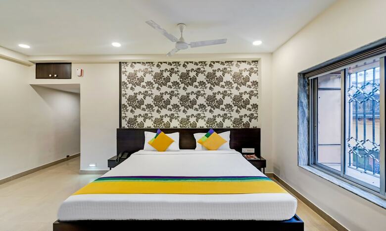 Hotel Treebo Trip Neeranand Plaza