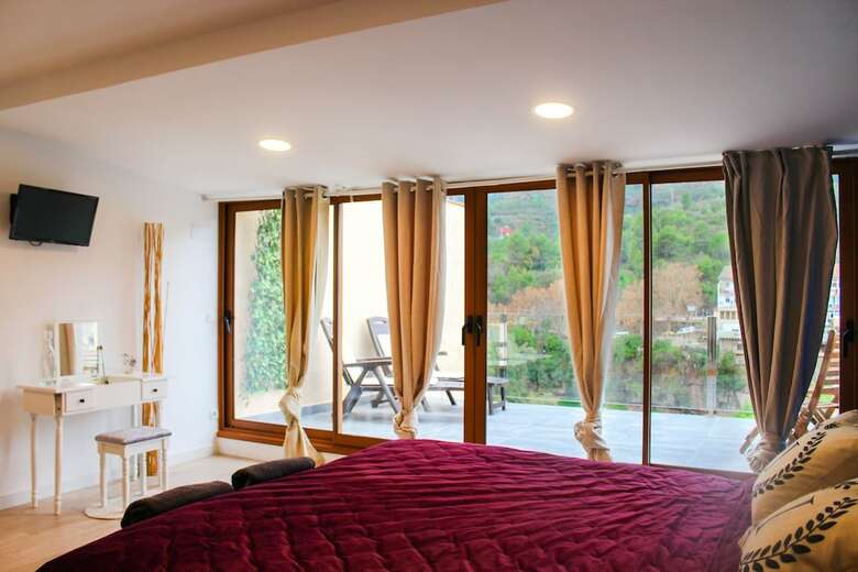 Barcel� Esteve Apartaments