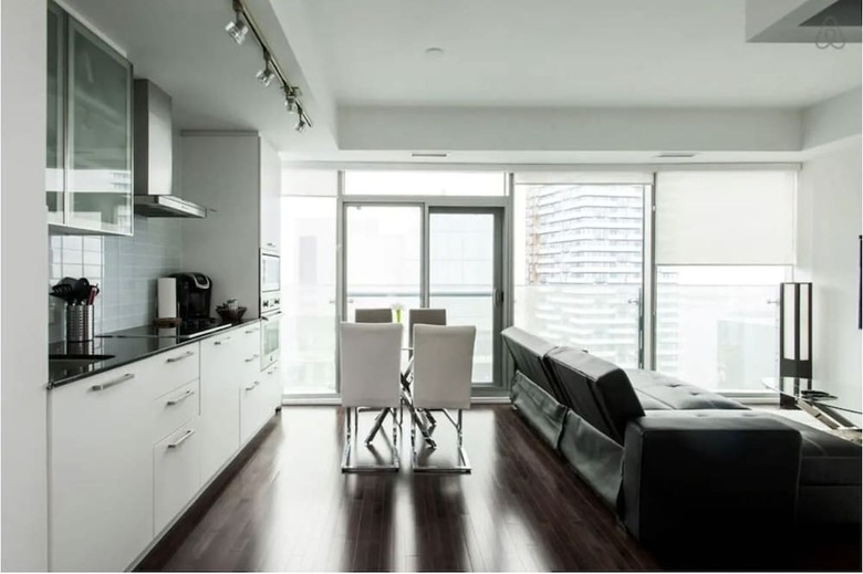 Luxury Condos At York Street