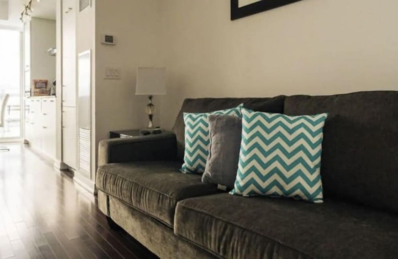Luxury Condos At York Street