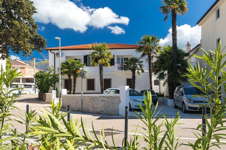 Apartments Ivona