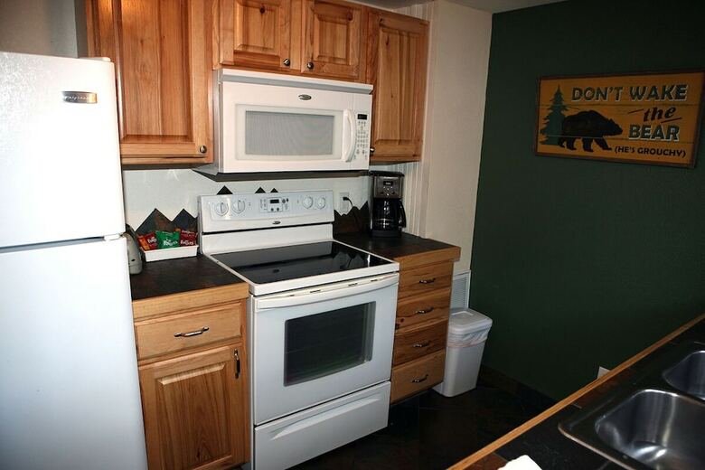 Triple R Cottages: 1