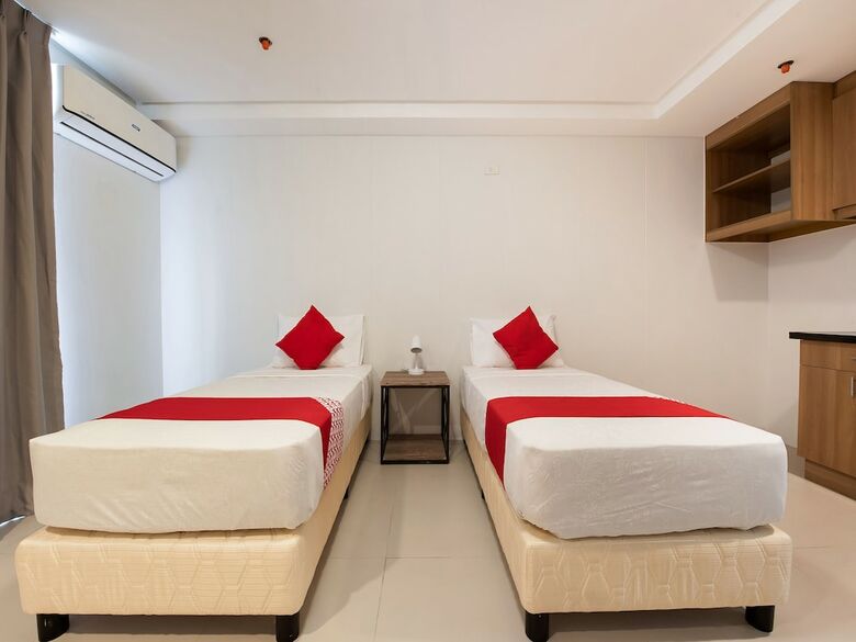 Hotel Oyo 533 Amina Plaza