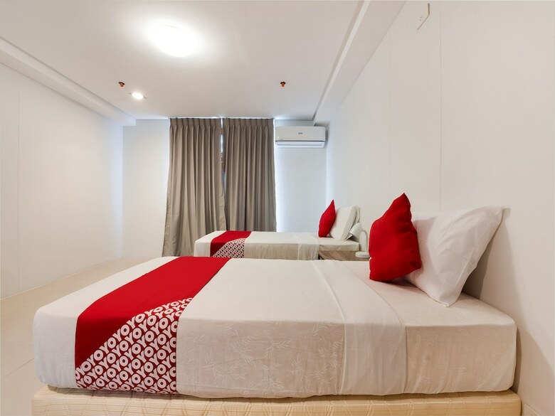 Hotel Oyo 533 Amina Plaza