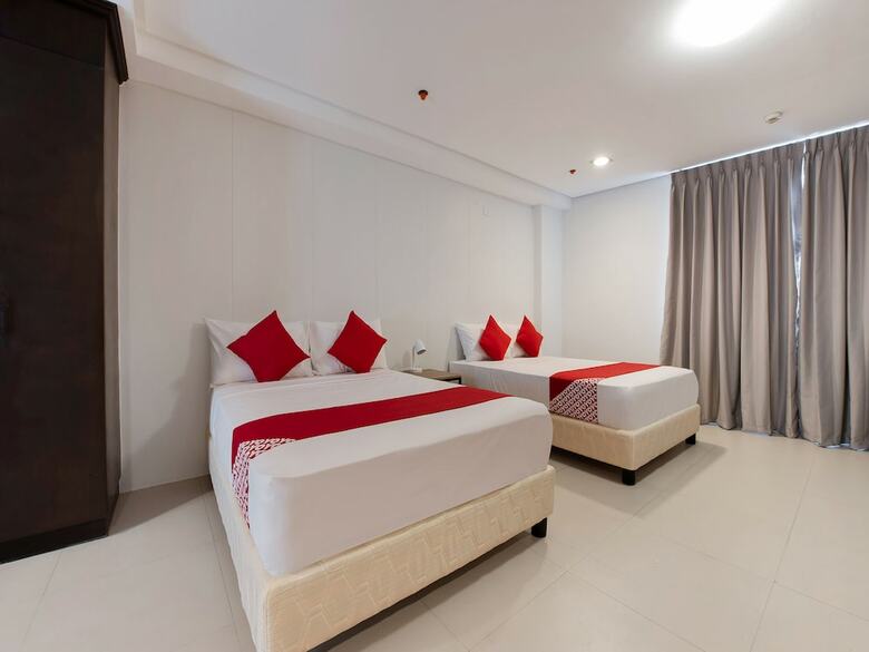 Hotel Oyo 533 Amina Plaza