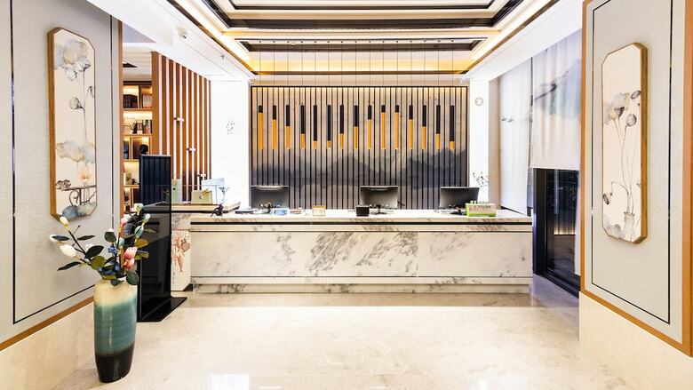 Yiwu Ceo Dinghao Hotel