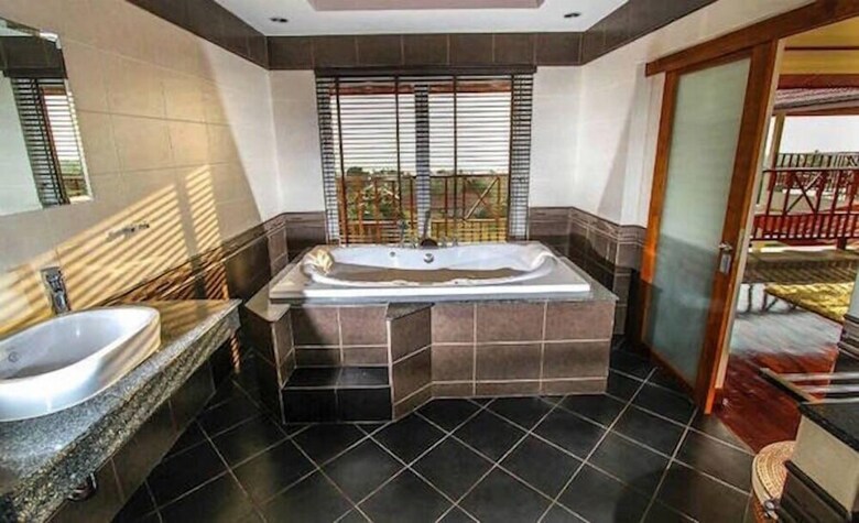 Huge Seaview Pool 4br - Villa Serena