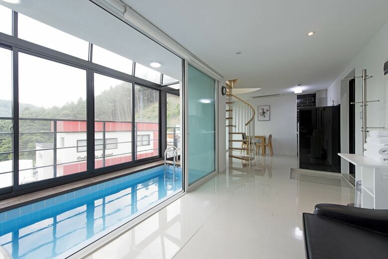 Poolvilla The Secret - Bukhangang