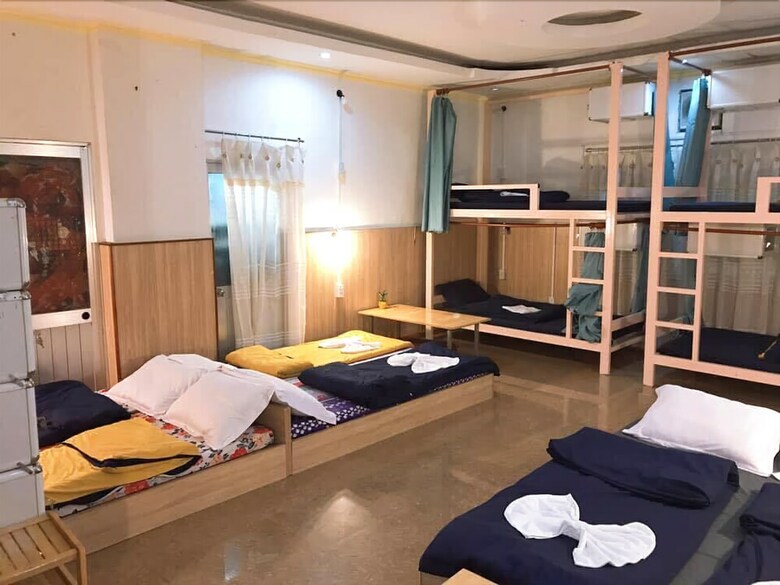 Hostal Hai Cay Thong Homestay - Hostel