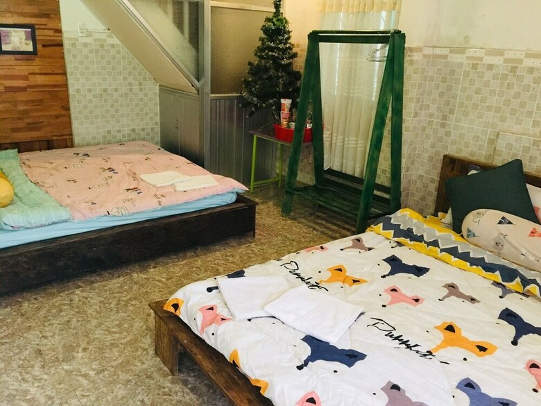 Hostal Hai Cay Thong Homestay - Hostel