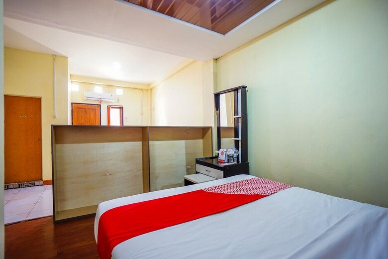 Hostal Oyo 1912 Kengkang Residence