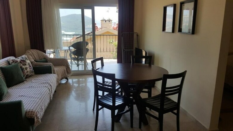 Goldcity Apartments