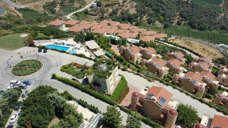 Goldcity Apartments