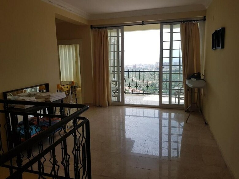 Goldcity Apartments
