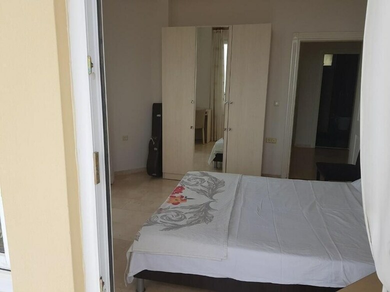 Goldcity Apartments