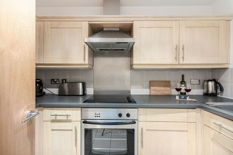 Bright Tower Of London Apartment