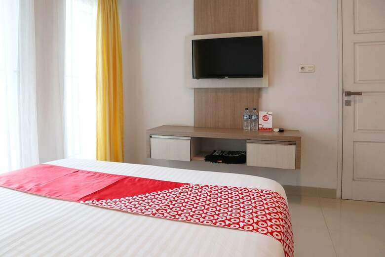 Hotel Oyo 1649 Grya Lavinsa