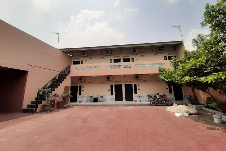Hotel Oyo 1792 Ananda Kost