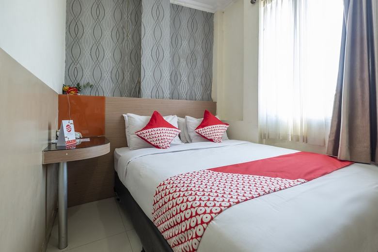 Oyo 1560 Capital Hotel