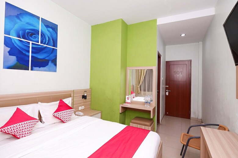 Oyo 1532 Mawar Indah Hotel
