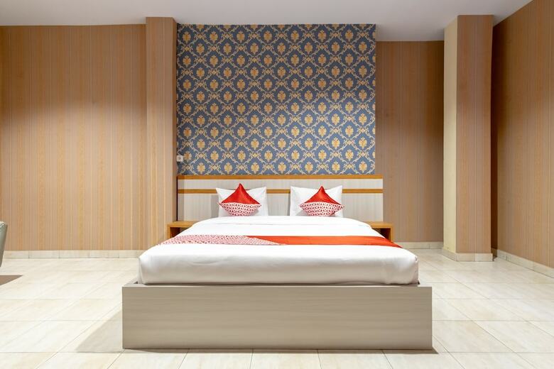 Hotel Oyo 1400 Barat Residence