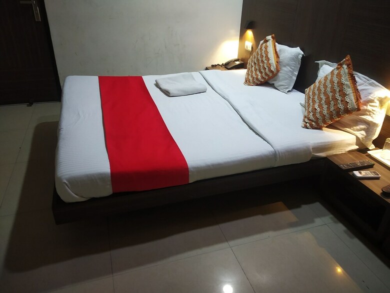 Hotel Adb Rooms Glance Inn Laxmi Nagar