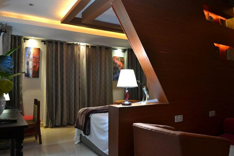 The Walkgard Transit Hotel