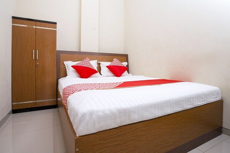 Hotel Oyo 1761 Pondok Indah Rumah Kost