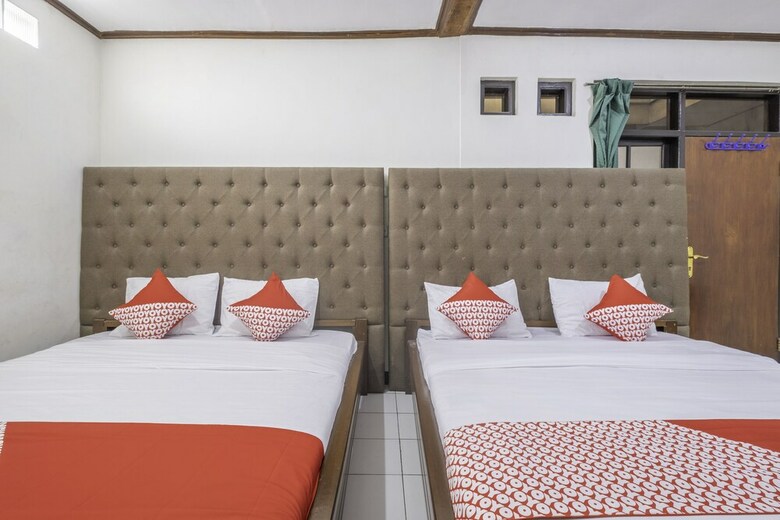 Hostal Oyo 1869 Hotel Buah Sinuan