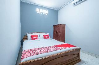 Hostal Oyo 1859 Rancabali Residence