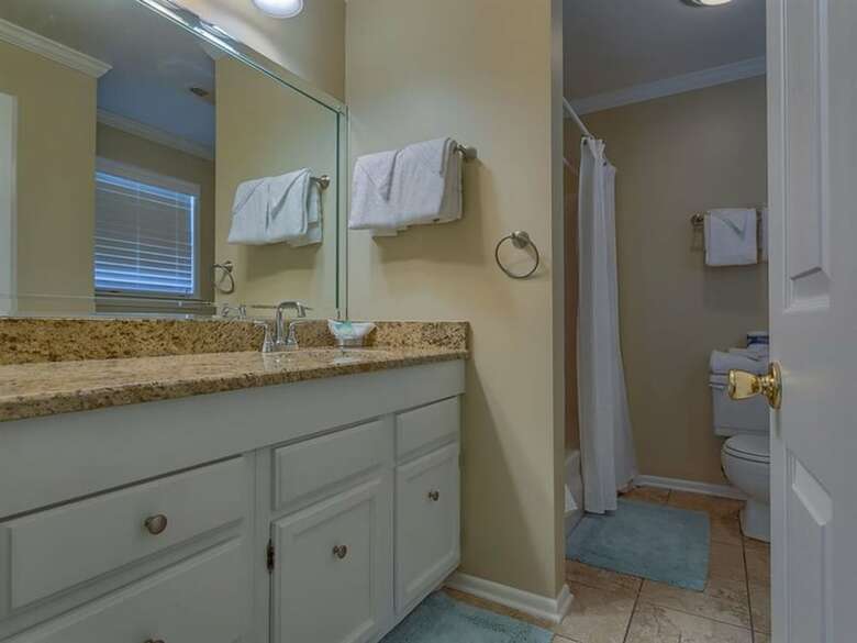 Ala. White Sands By Meyer Vacation Rentals