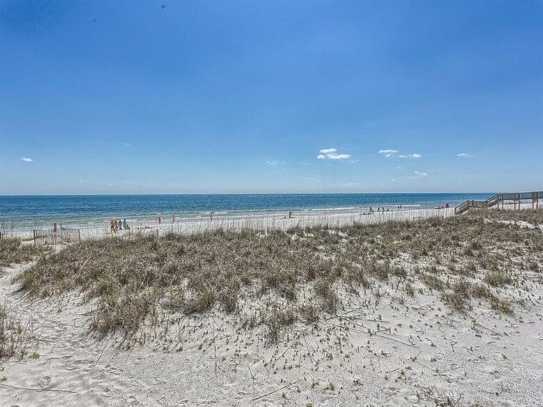 Ala. White Sands By Meyer Vacation Rentals