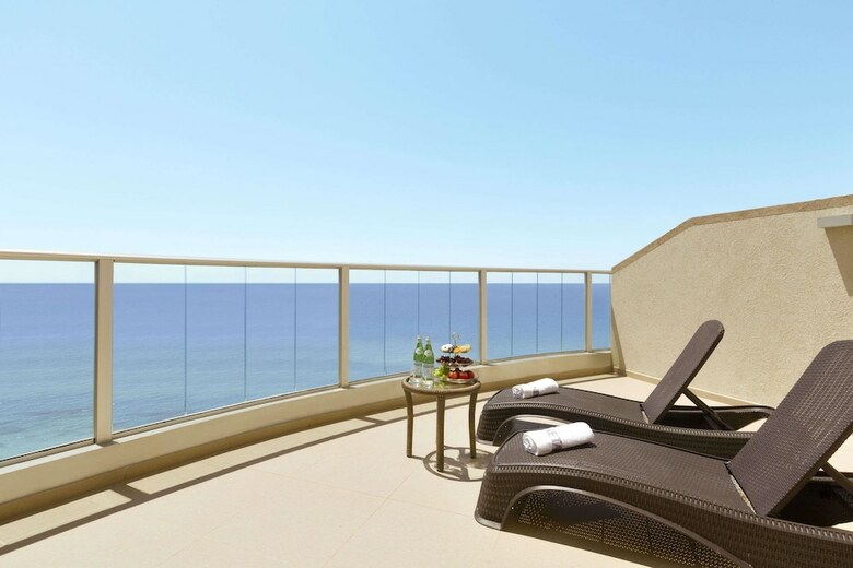 Ramada Hotel & Suites By Wyndham Netanya